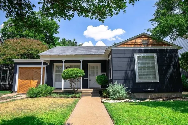 $1,875 | 4328 Calmont Avenue, Fort Worth, TX 76107