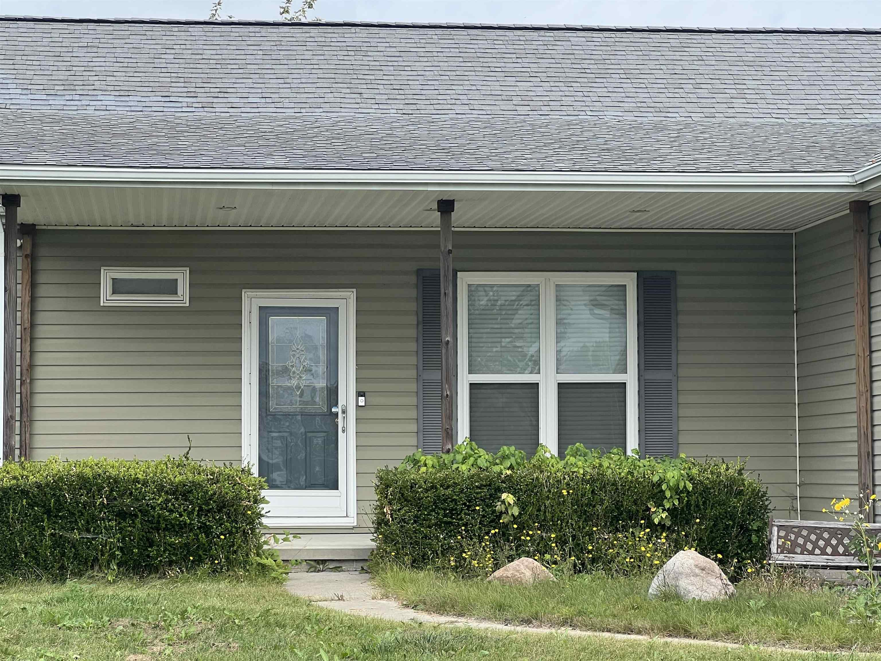13260 Tibbets Road Memphis, MI 48041 - Photo 3 of 37 50157286-ce66e88e-1b75-4a7d-a789-44f680270d24.JPG