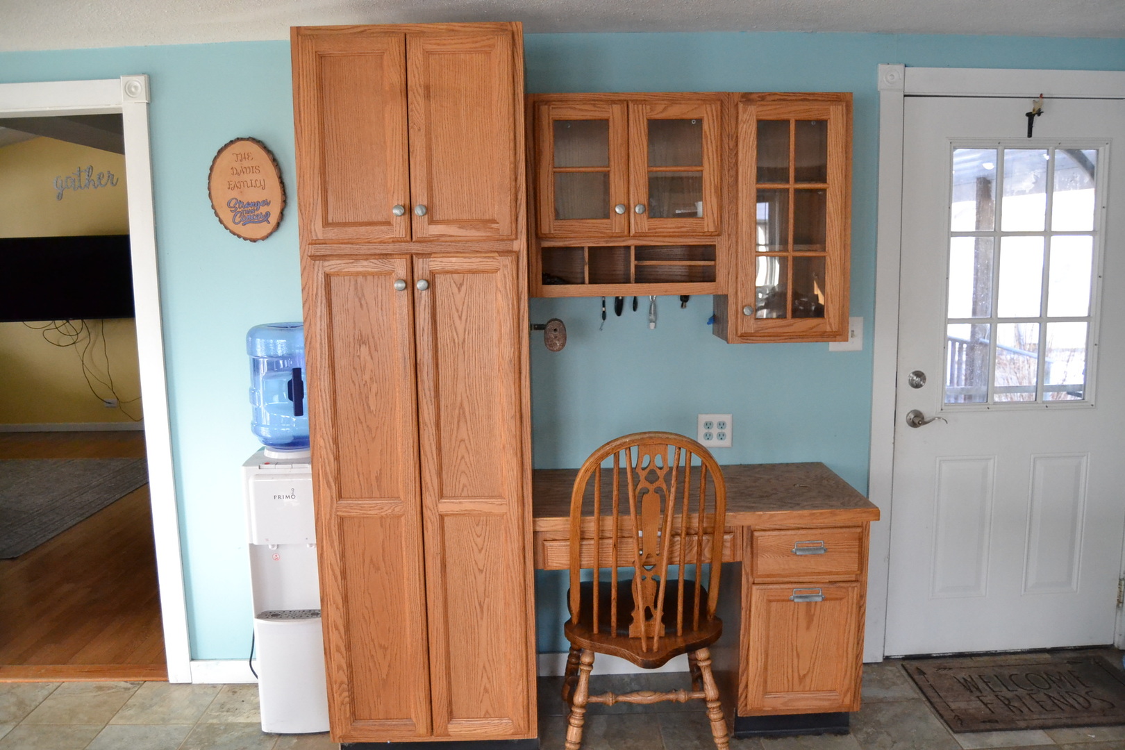5126 Park Road Clinton, IL 61727 - Photo 4 of 25 a view of a interior of house