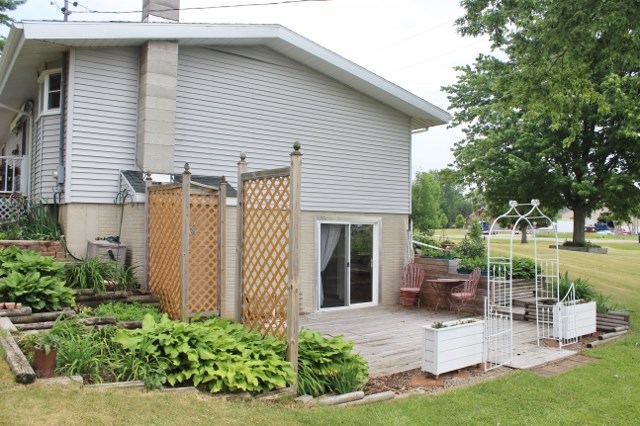 4265 North State Road Alma, MI 48801 - Photo 2 of 28 1818534-1.JPG