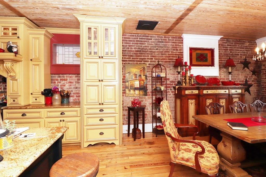 114 North 3rd Avenue Chatsworth, GA 30705 - Photo 51 of 59 a view of a living room and dining room