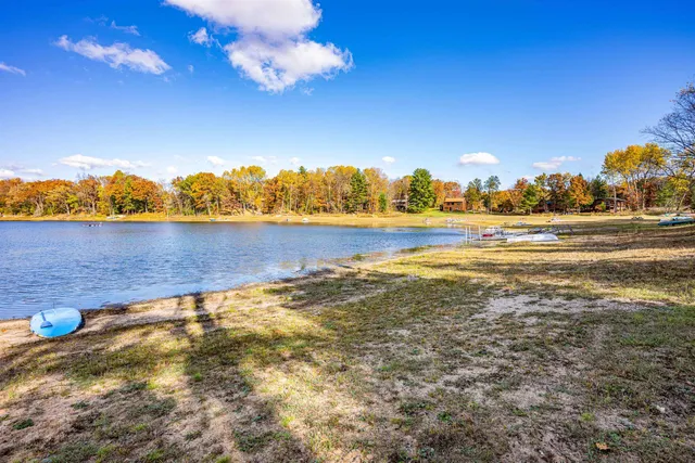 $299,900 | W7980 Glacier Lake Lane, Oxford, WI 53952