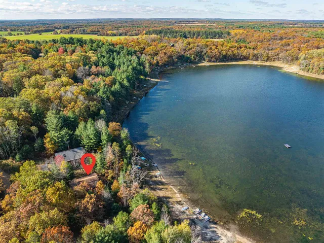 $299,900 | W7980 Glacier Lake Lane, Oxford, WI 53952