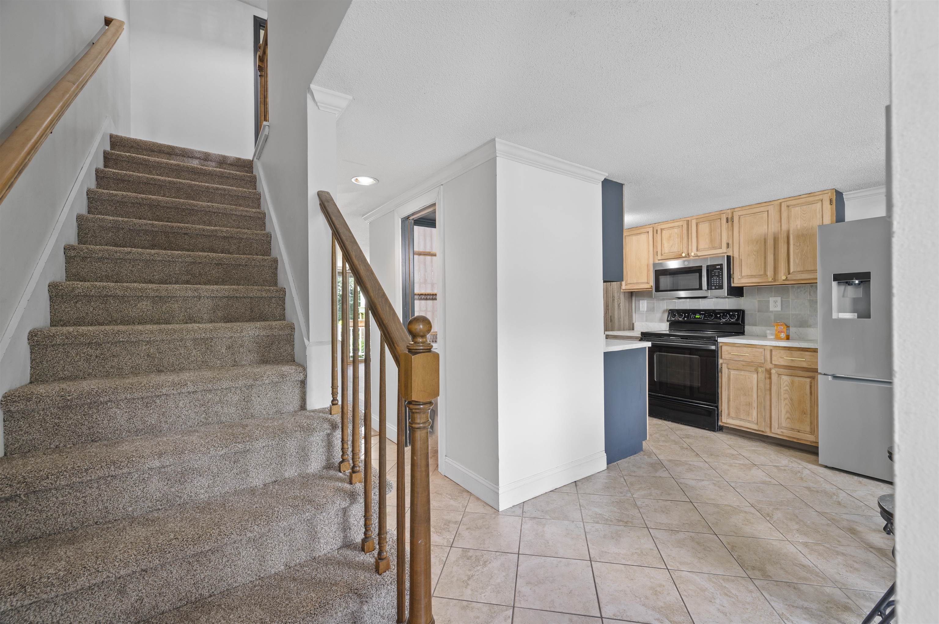 802 Piscassic Street Newmarket, NH 03857 - Photo 13 of 48