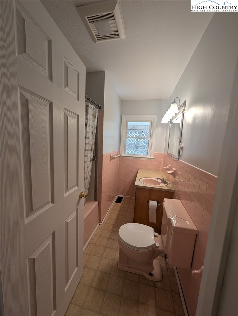 111 Dove Road Sparta, NC 28675 - Photo 15 of 35