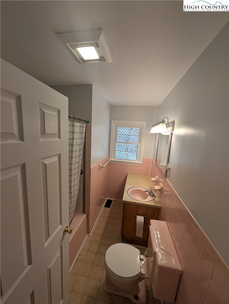 111 Dove Road Sparta, NC 28675 - Photo 16 of 35