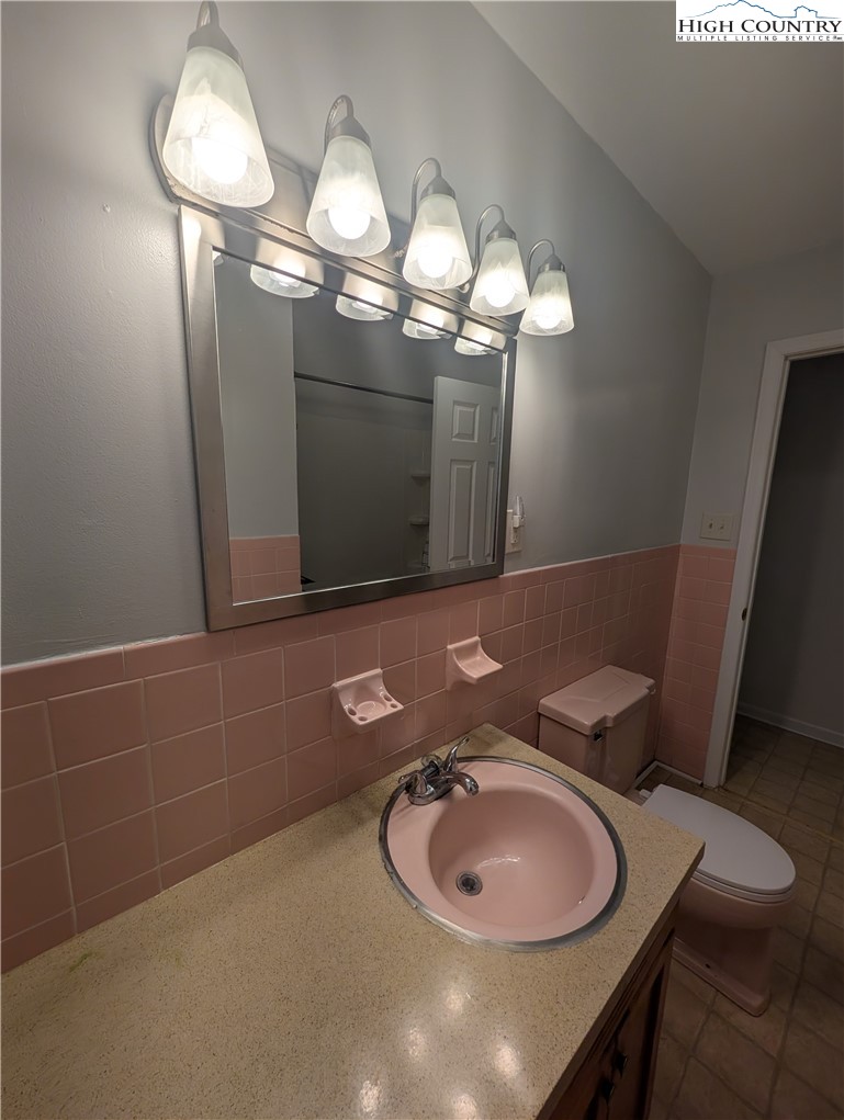 111 Dove Road Sparta, NC 28675 - Photo 18 of 35