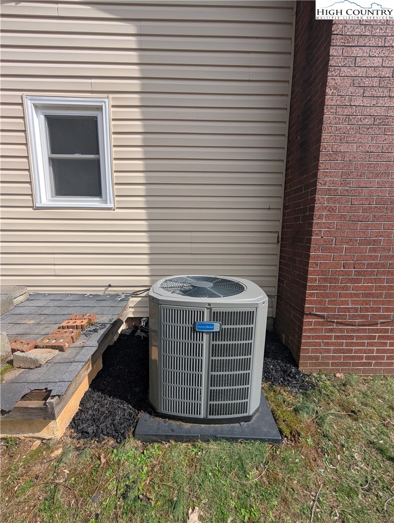 111 Dove Road Sparta, NC 28675 - Photo 27 of 35