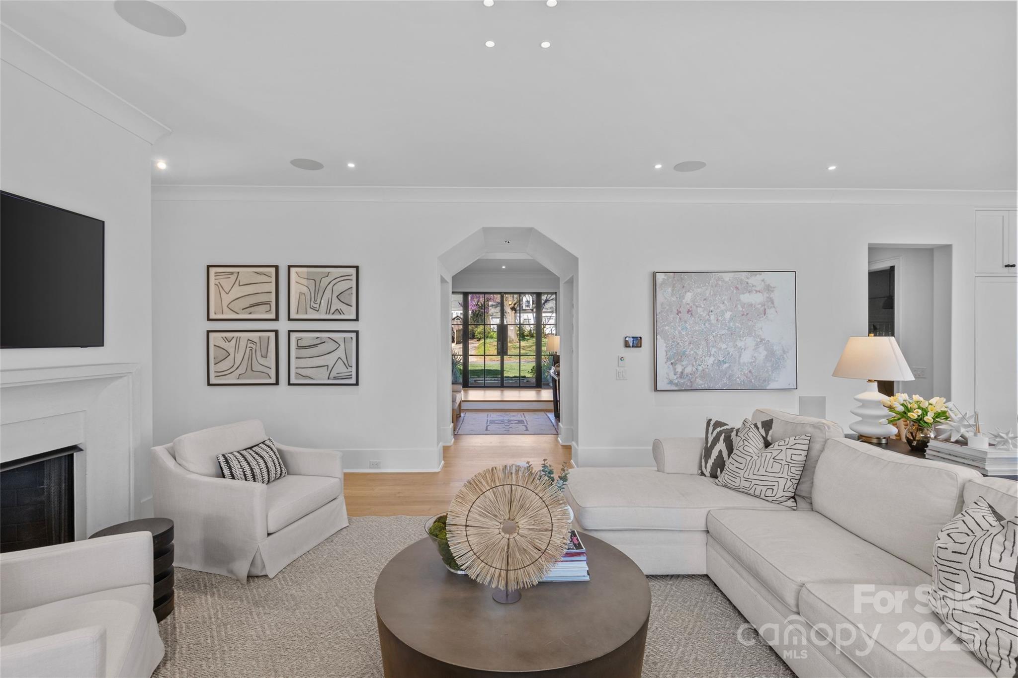 2637 Normandy Road Charlotte, NC 28209 - Photo 5 of 44 Gallery Image 5