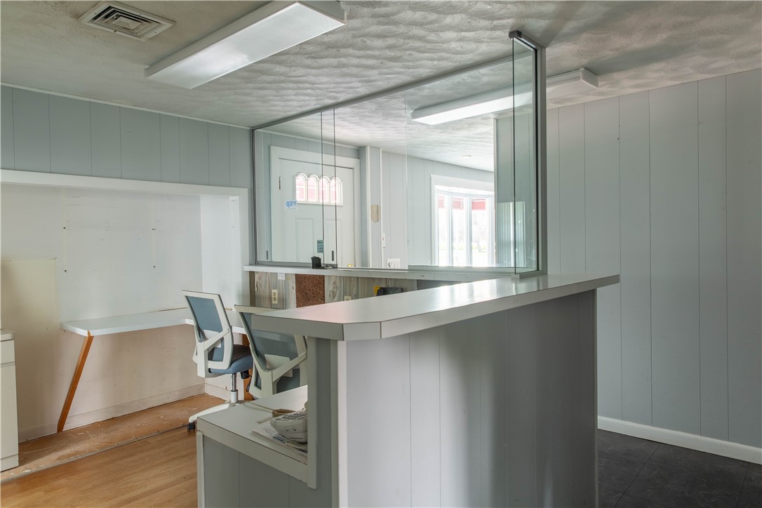 5393 Post Road East Greenwich, RI 02818 - Photo 15 of 20