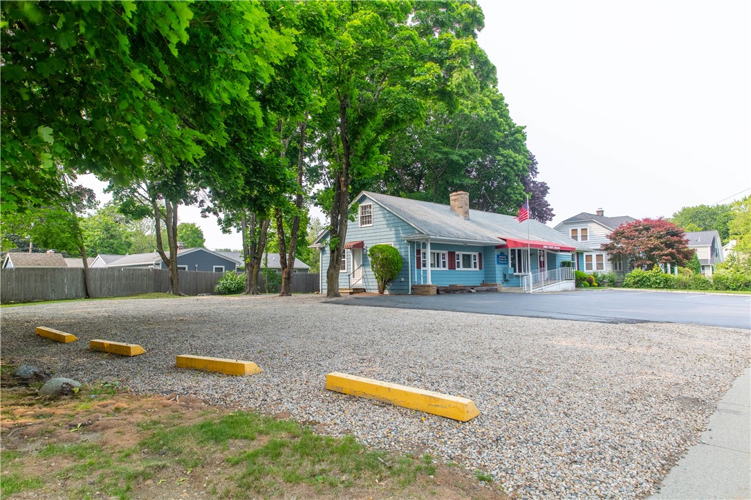 5393 Post Road East Greenwich, RI 02818 - Photo 4 of 20