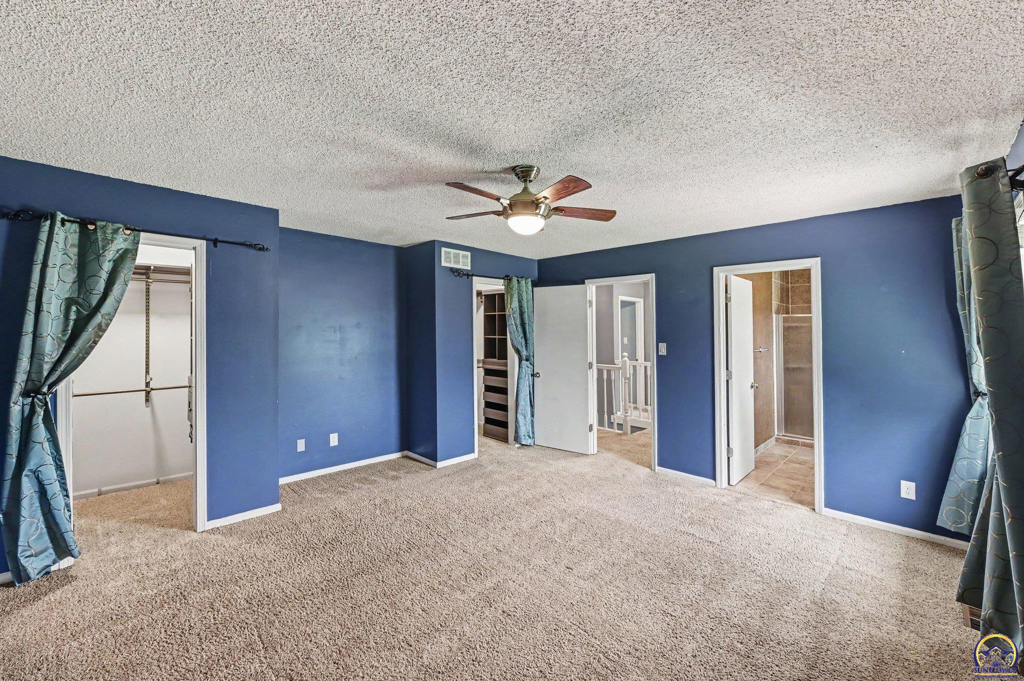 2500 Southwest Gainsboro Road Topeka, KS 66614 - Photo 11 of 27