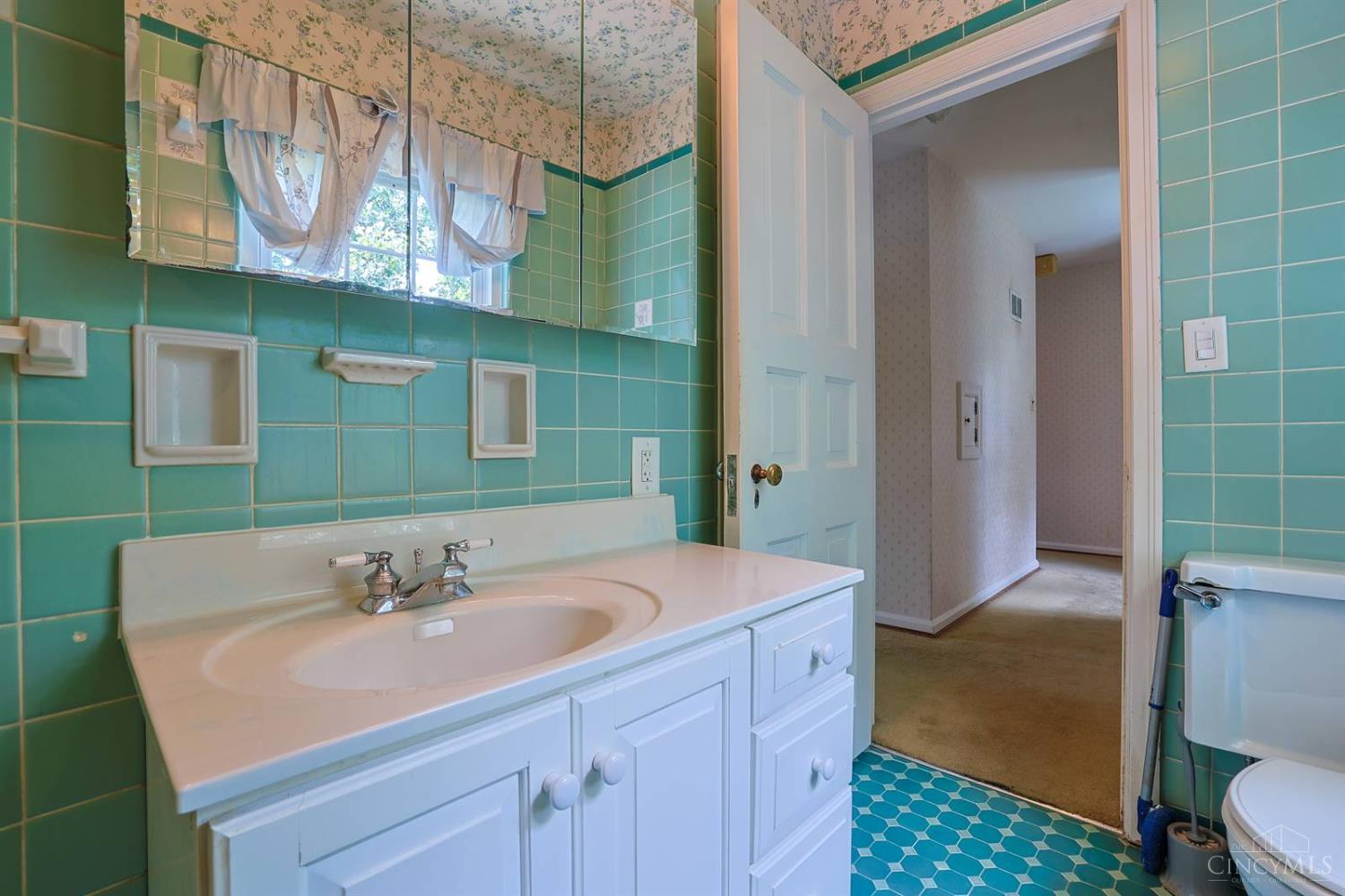 541 West North Bend Road Cincinnati, OH 45224 - Photo 28 of 52 Gallery Image 28