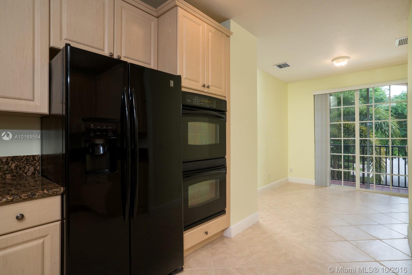 655 Northeast Trieste Lane, Unit 655 Boca Raton, FL 33487 - Photo 11 of 23