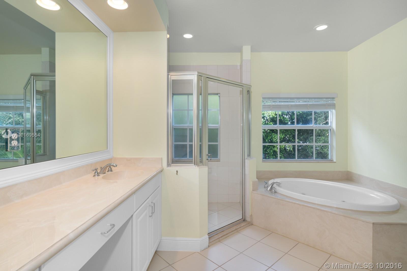 655 Northeast Trieste Lane, Unit 655 Boca Raton, FL 33487 - Photo 15 of 23