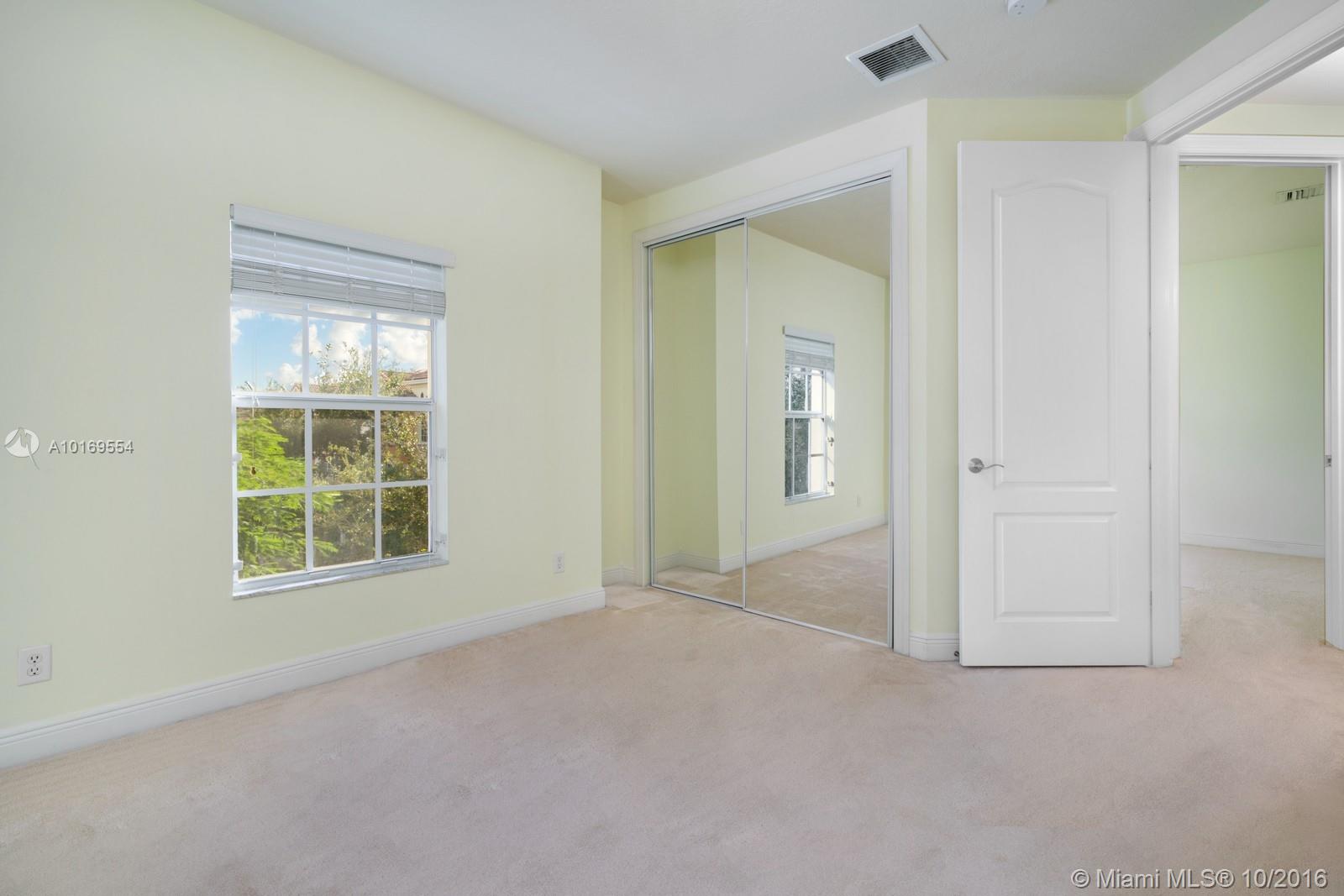 655 Northeast Trieste Lane, Unit 655 Boca Raton, FL 33487 - Photo 16 of 23