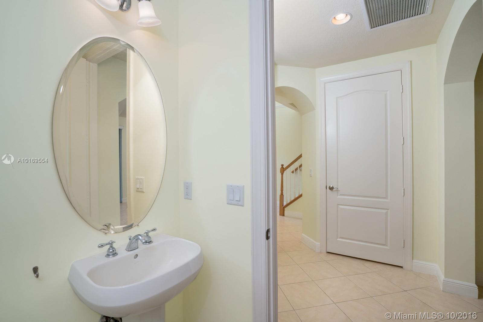 655 Northeast Trieste Lane, Unit 655 Boca Raton, FL 33487 - Photo 17 of 23