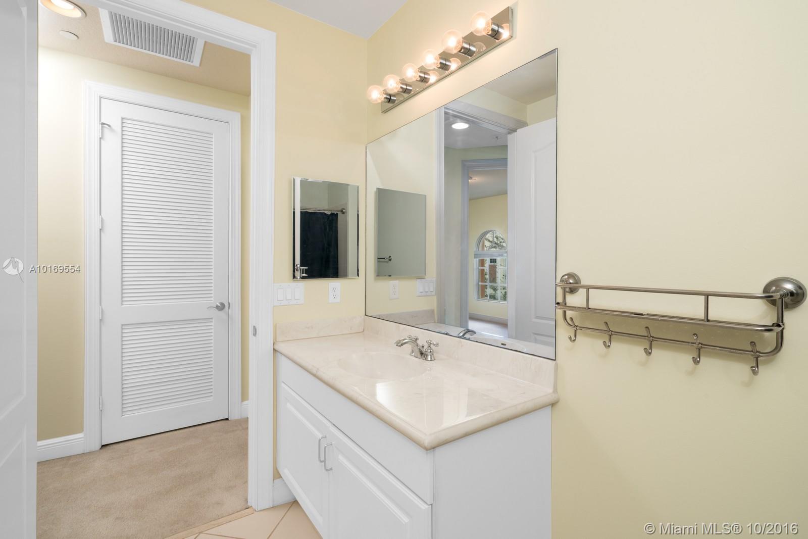 655 Northeast Trieste Lane, Unit 655 Boca Raton, FL 33487 - Photo 19 of 23