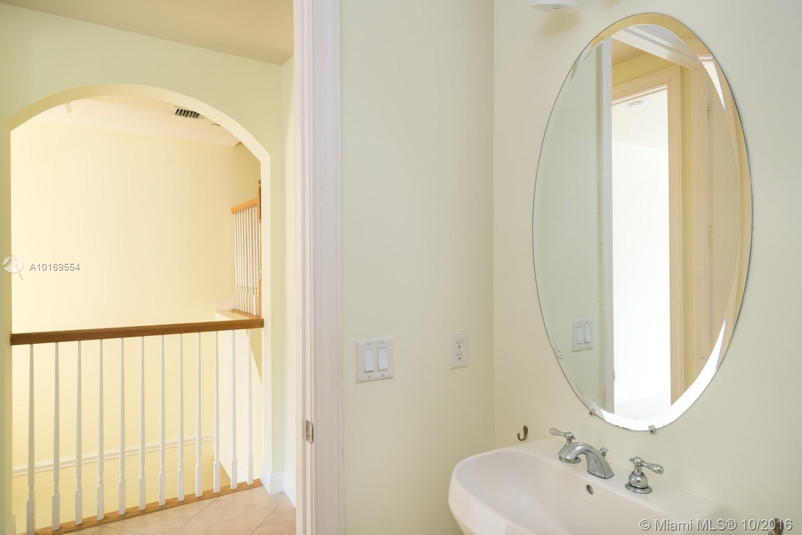655 Northeast Trieste Lane, Unit 655 Boca Raton, FL 33487 - Photo 7 of 23