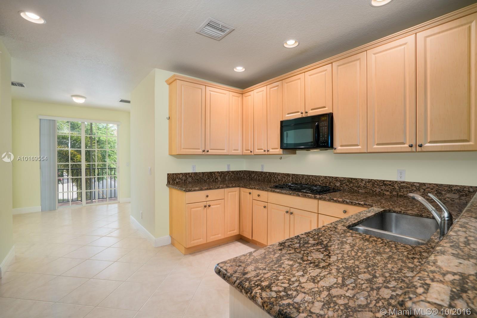 655 Northeast Trieste Lane, Unit 655 Boca Raton, FL 33487 - Photo 9 of 23