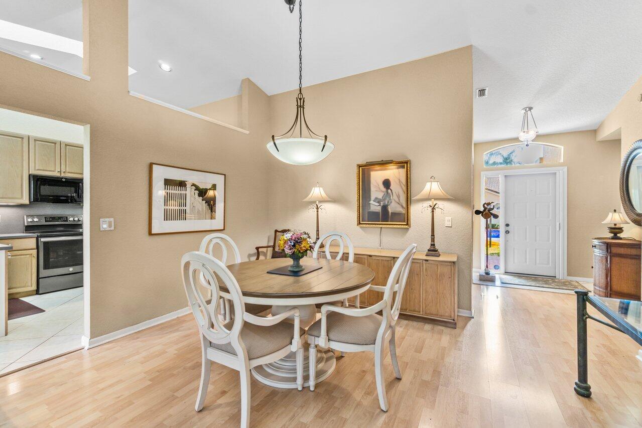 17305 Boca Club Boulevard, Unit 3 Boca Raton, FL 33487 - Photo 8 of 32 Dining 2