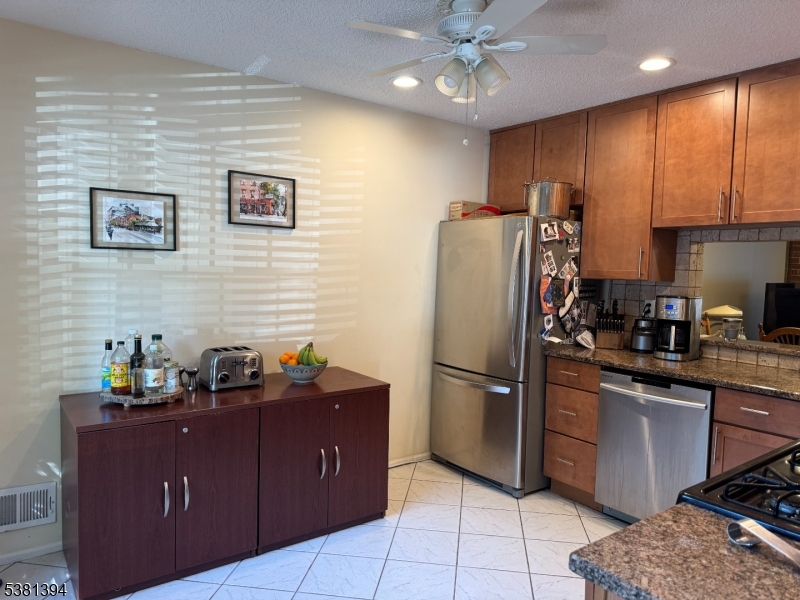 4 Woodward Lane Basking Ridge, NJ 07920 - Photo 5 of 29