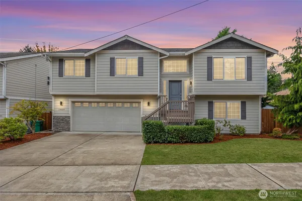 $925,000 | 14609 20th Avenue Northeast, Shoreline, WA 98155