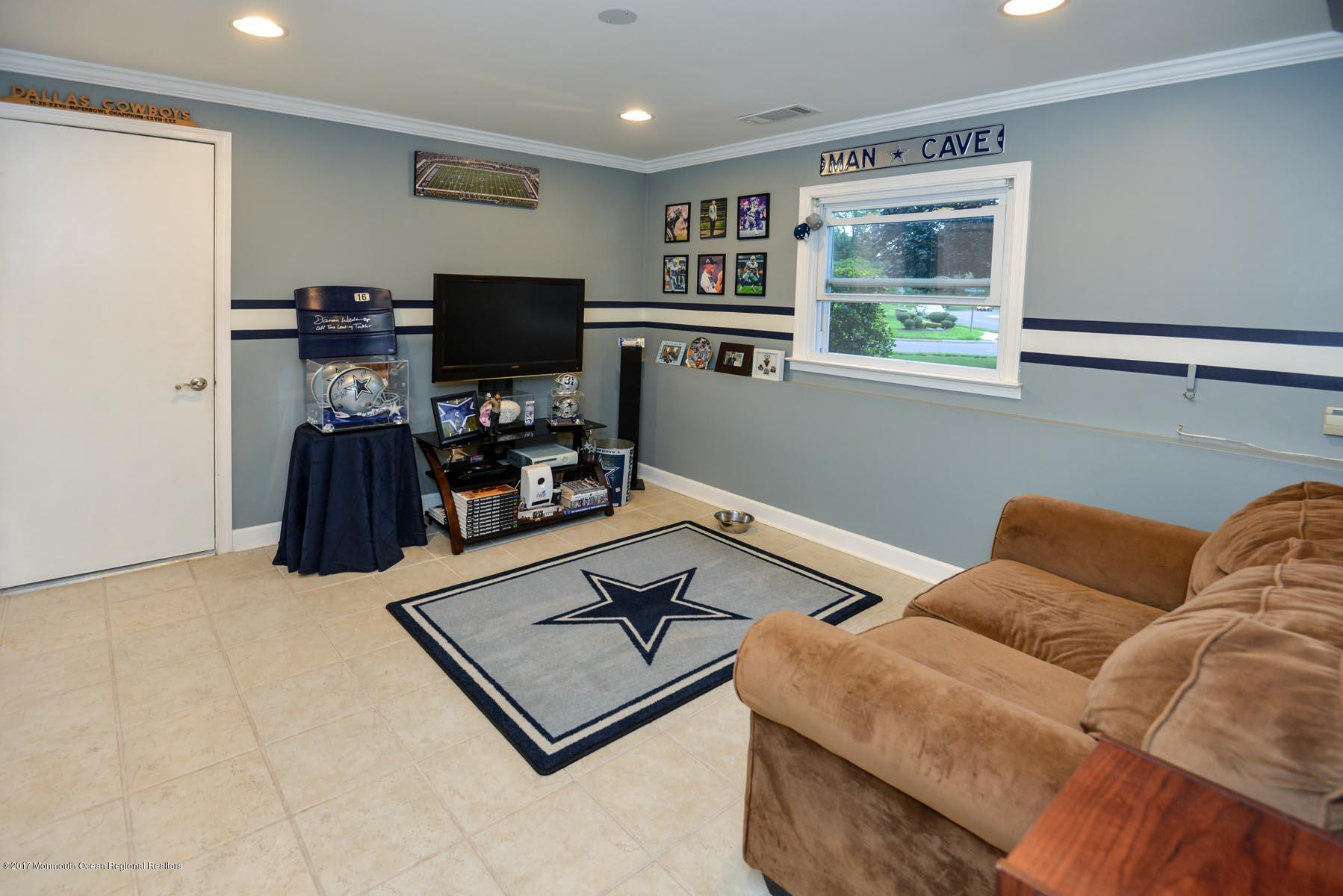 81 Salem Hill Road Howell, NJ 07731 - Photo 24 of 43 Man Cave