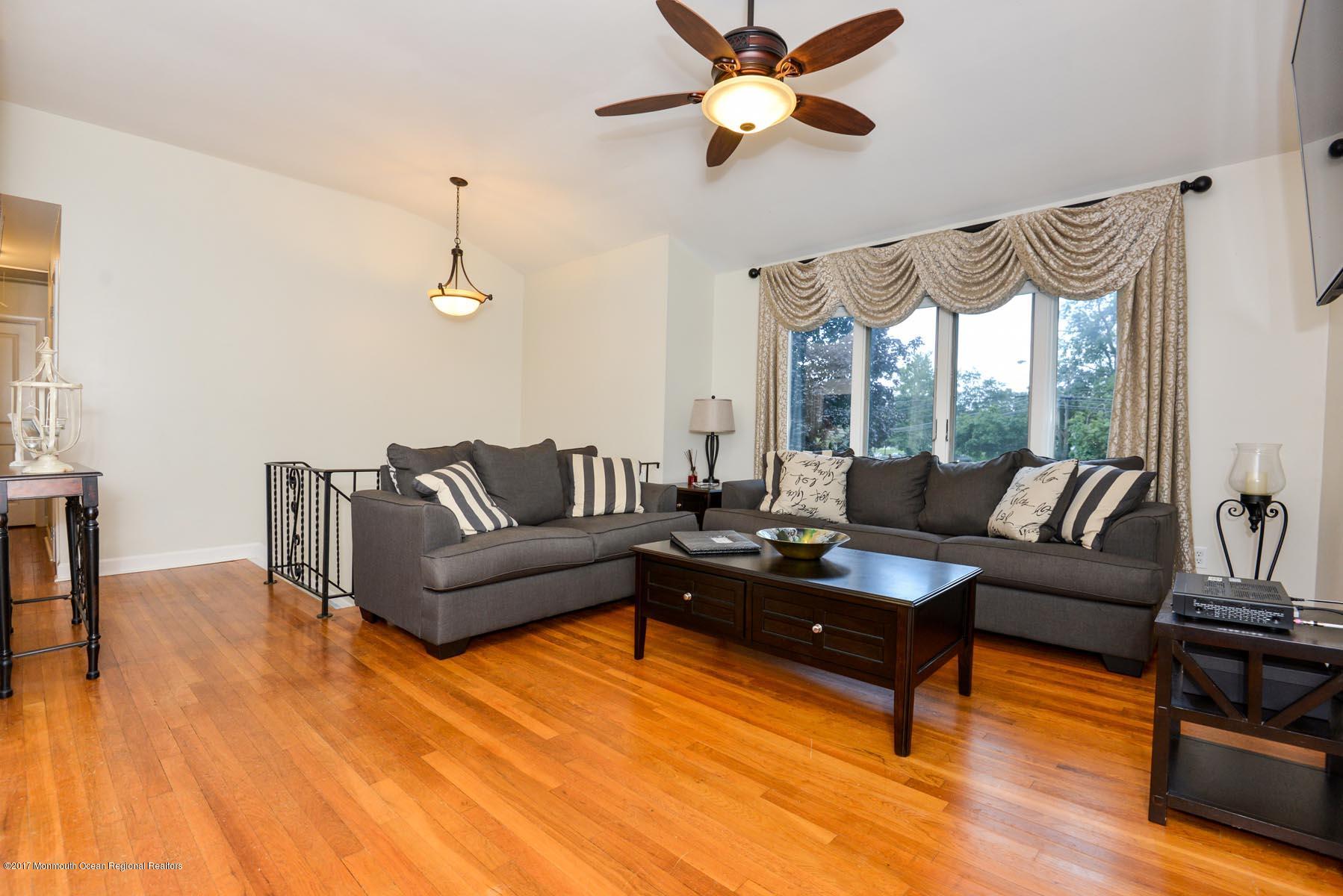 81 Salem Hill Road Howell, NJ 07731 - Photo 7 of 43 Living Room