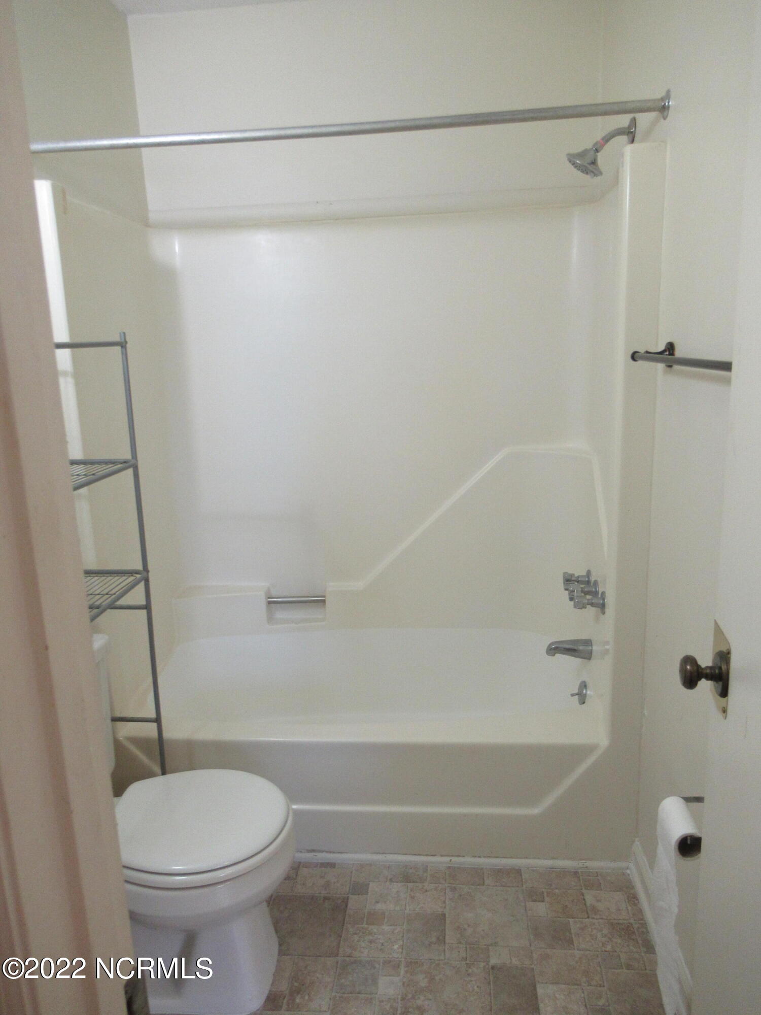 1619 Halltown Road, Unit 1 Jacksonville, NC 28546 - Photo 9 of 10 IMG_0770