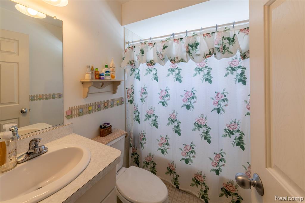 27750 Bell Road New Boston, MI 48164 - Photo 12 of 22 Gallery Image 12