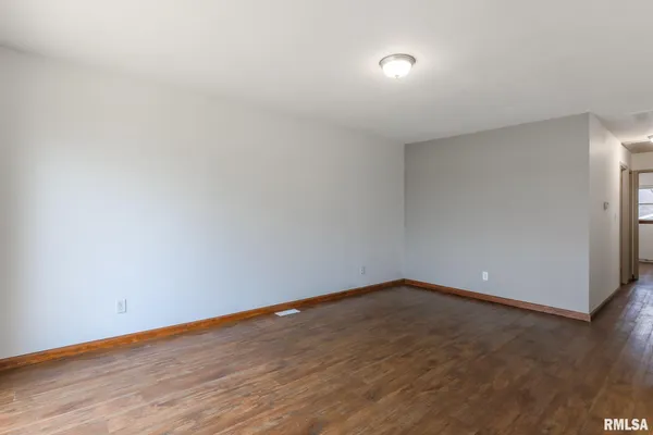 $265,000 | 17308 North Ivy Lane, Chillicothe, IL 61523