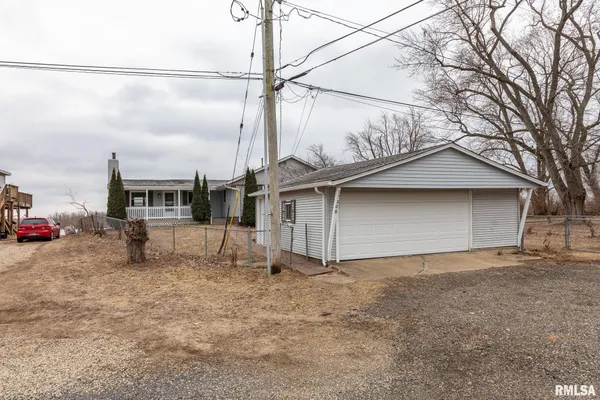 $265,000 | 17308 North Ivy Lane, Chillicothe, IL 61523