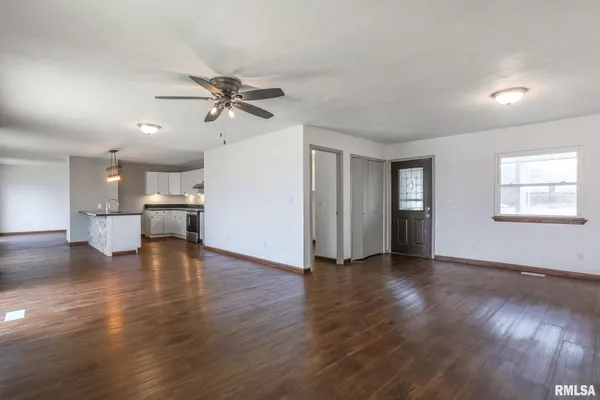 $265,000 | 17308 North Ivy Lane, Chillicothe, IL 61523
