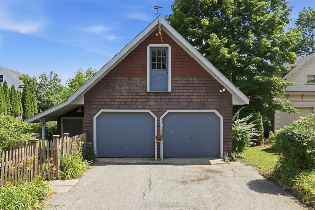 175 Central Street Concord, MA 01742 - Photo 26 of 34