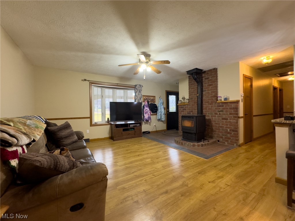 384 State Road Geneva, OH 44041 - Photo 9 of 23 Gallery Image 9
