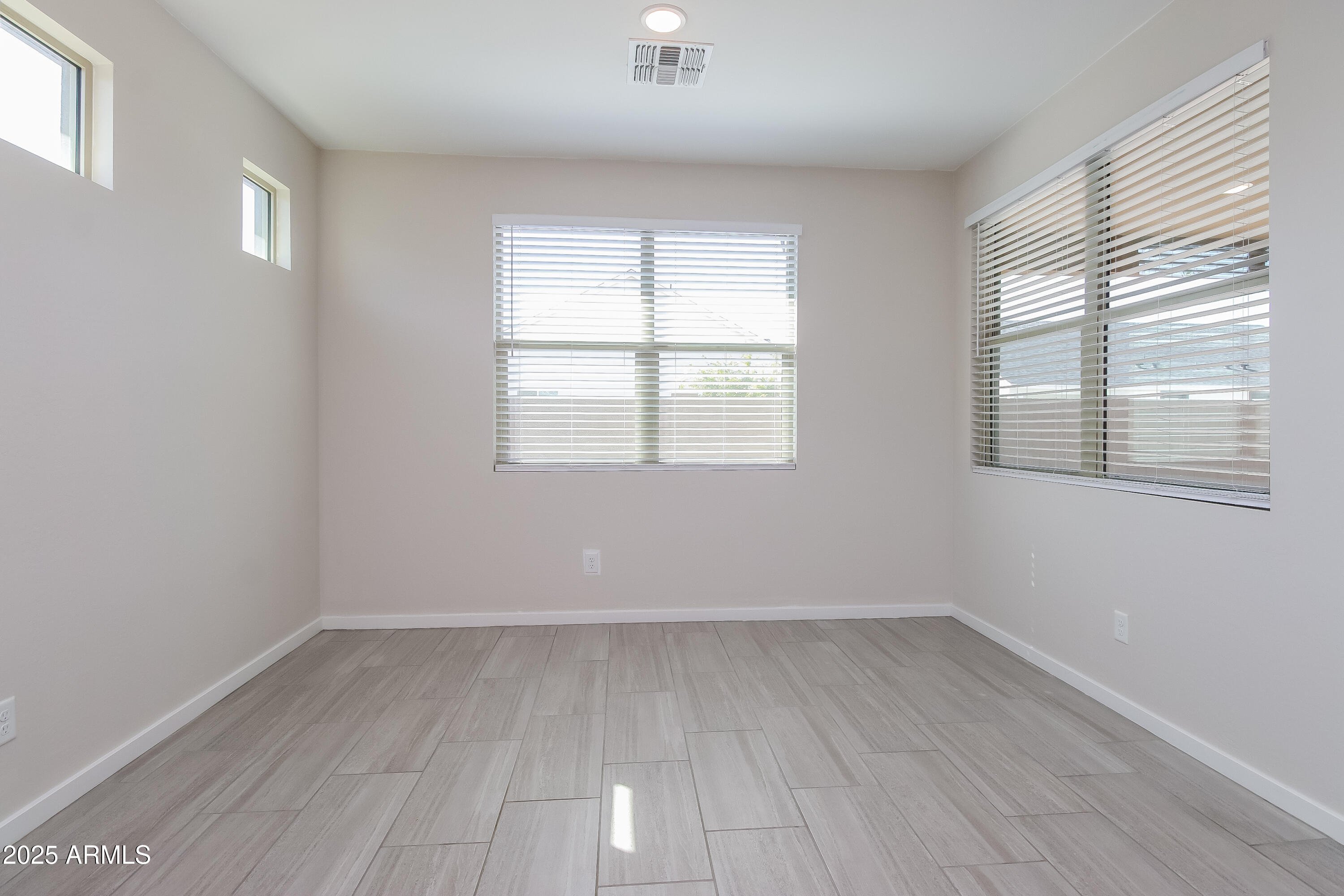 22463 Rosa Road Queen Creek, AZ 85142 - Photo 6 of 26 006-photo-dining-room-14383347