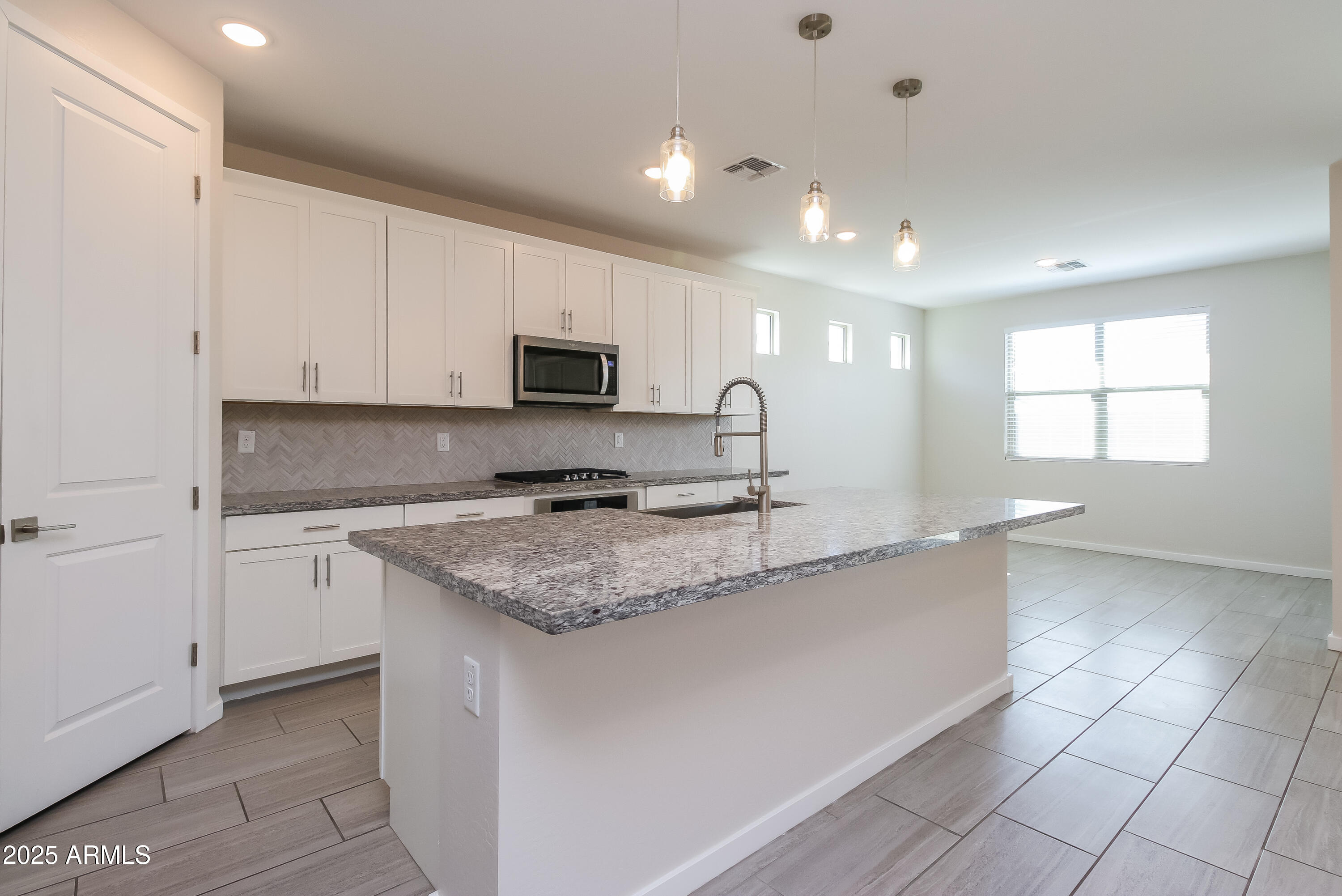 22463 Rosa Road Queen Creek, AZ 85142 - Photo 8 of 26 008-photo-kitchen-14383345
