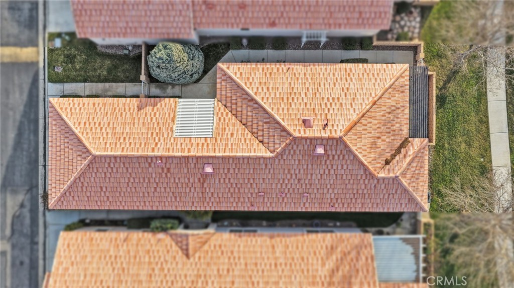 19055 Stoddard Way Apple Valley, CA 92308 - Photo 37 of 44 a view of roof deck