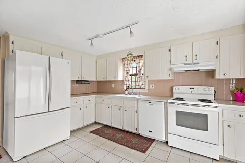 $599,000 | 44 Jan Marie Drive, Plymouth, MA 02360