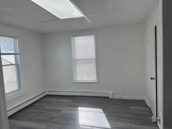 $1,500 | 68 Maltby Street, Unit 2, Shelton, CT 06484
