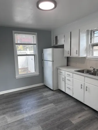 $1,500 | 68 Maltby Street, Unit 2, Shelton, CT 06484