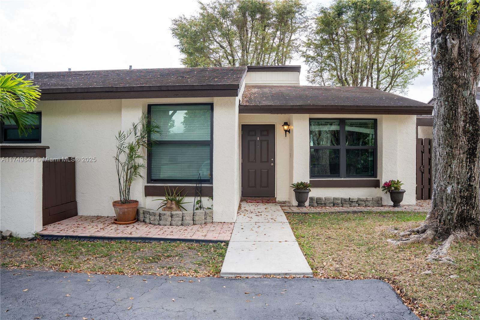 12724 Southwest 68th Lane, Unit 12724 Miami, FL 33183 - Photo 11 of 32