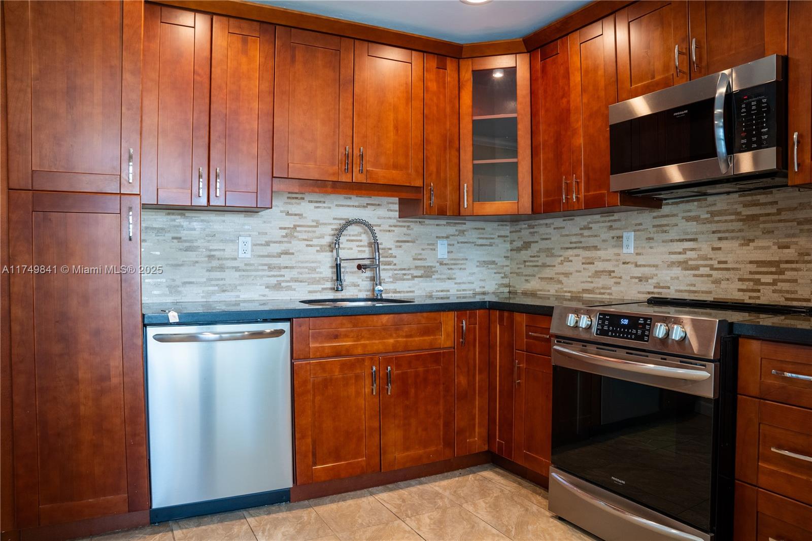 12724 Southwest 68th Lane, Unit 12724 Miami, FL 33183 - Photo 16 of 32