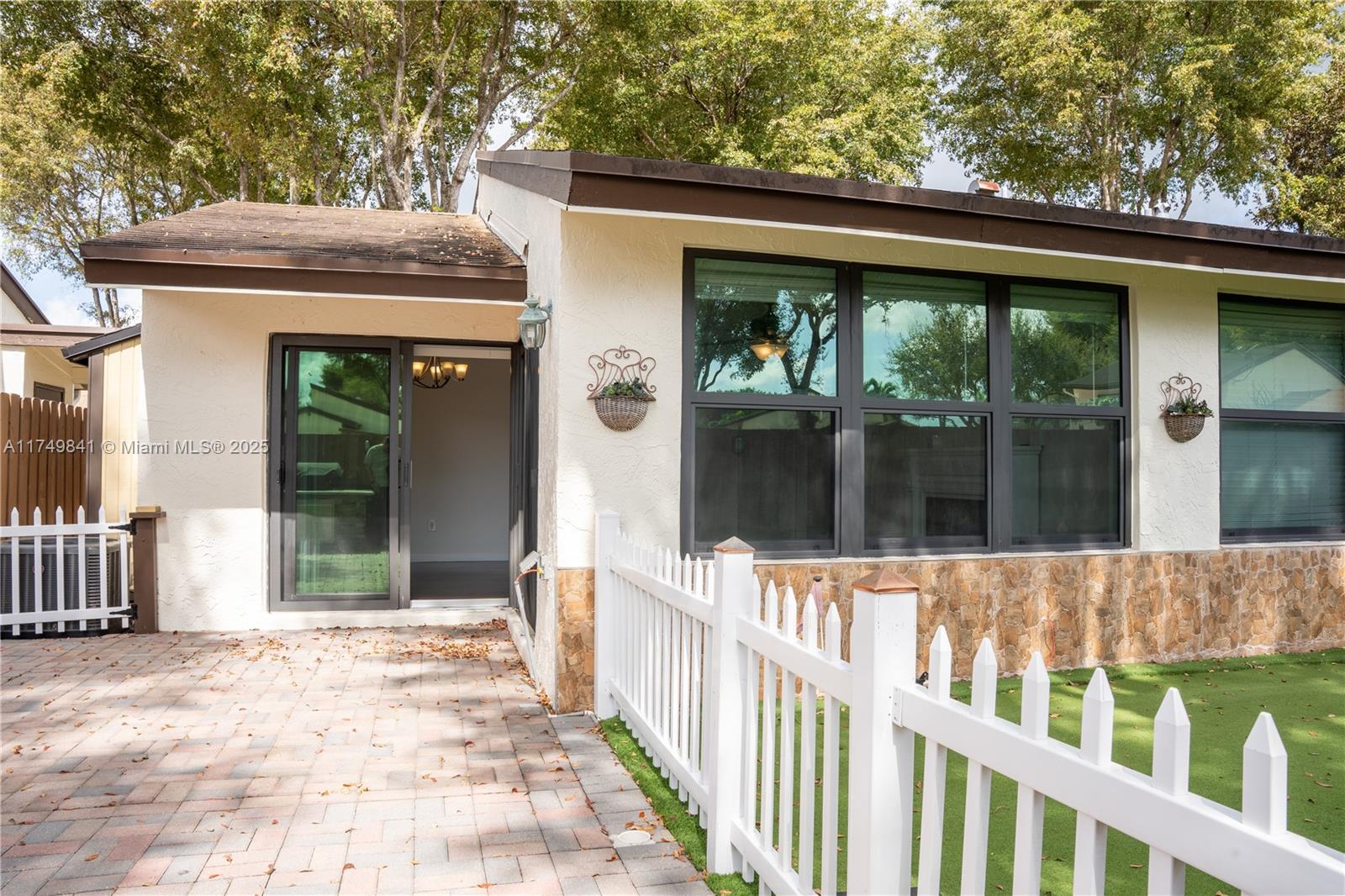 12724 Southwest 68th Lane, Unit 12724 Miami, FL 33183 - Photo 30 of 32