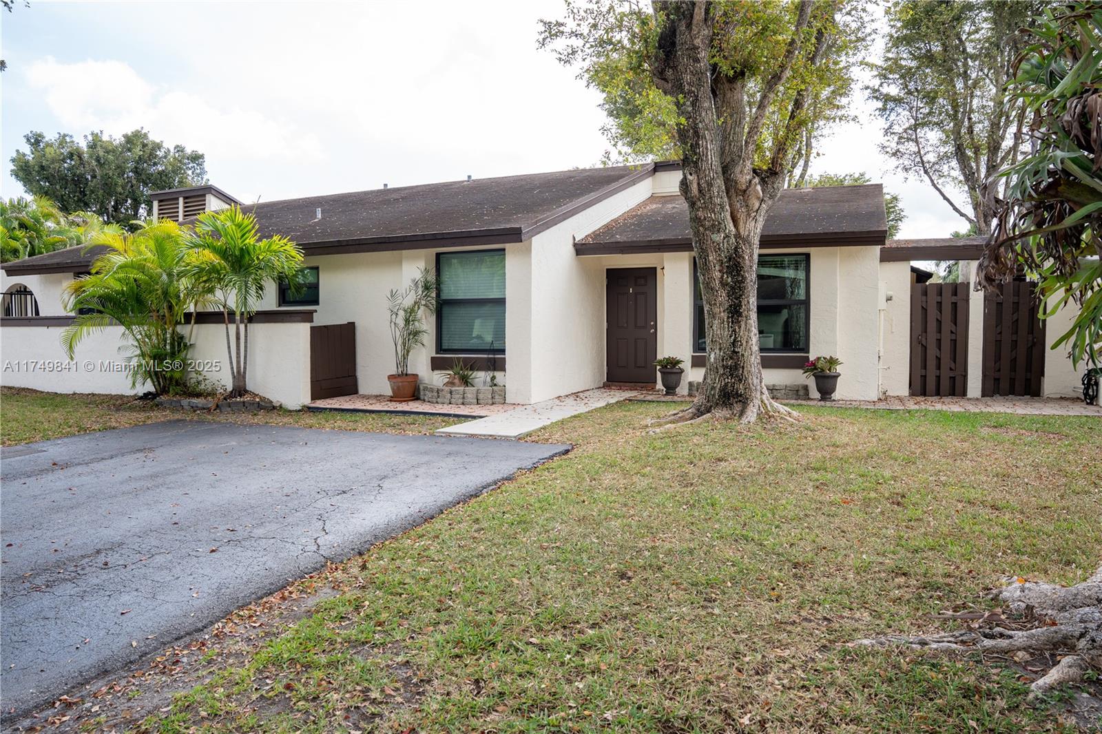 12724 Southwest 68th Lane, Unit 12724 Miami, FL 33183 - Photo 9 of 32