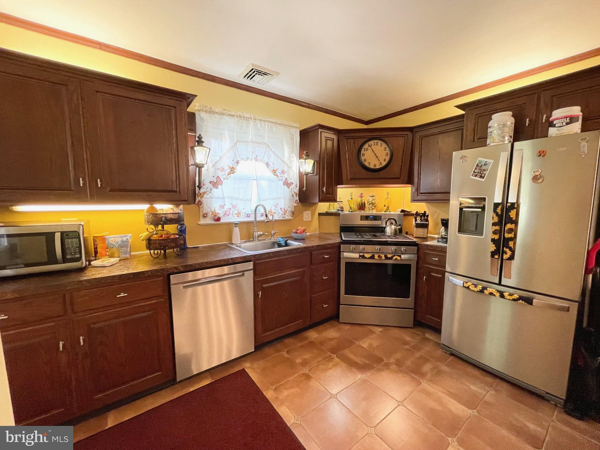 3111 Grandview Boulevard Sinking Spring, PA 19608 - Photo 10 of 28