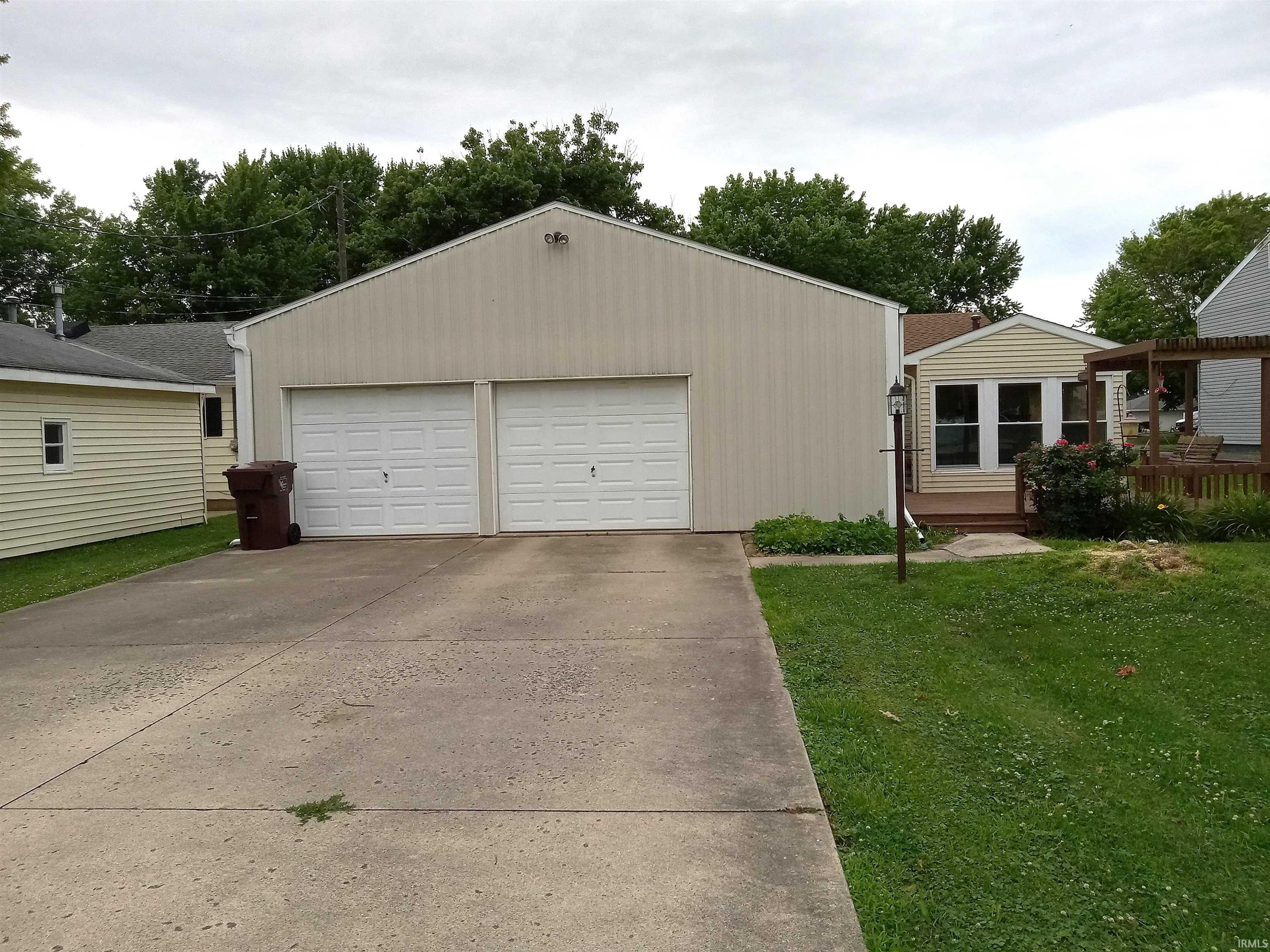 355 Linwood Lane Wabash, IN 46992 - Photo 3 of 15 Gallery Image 3