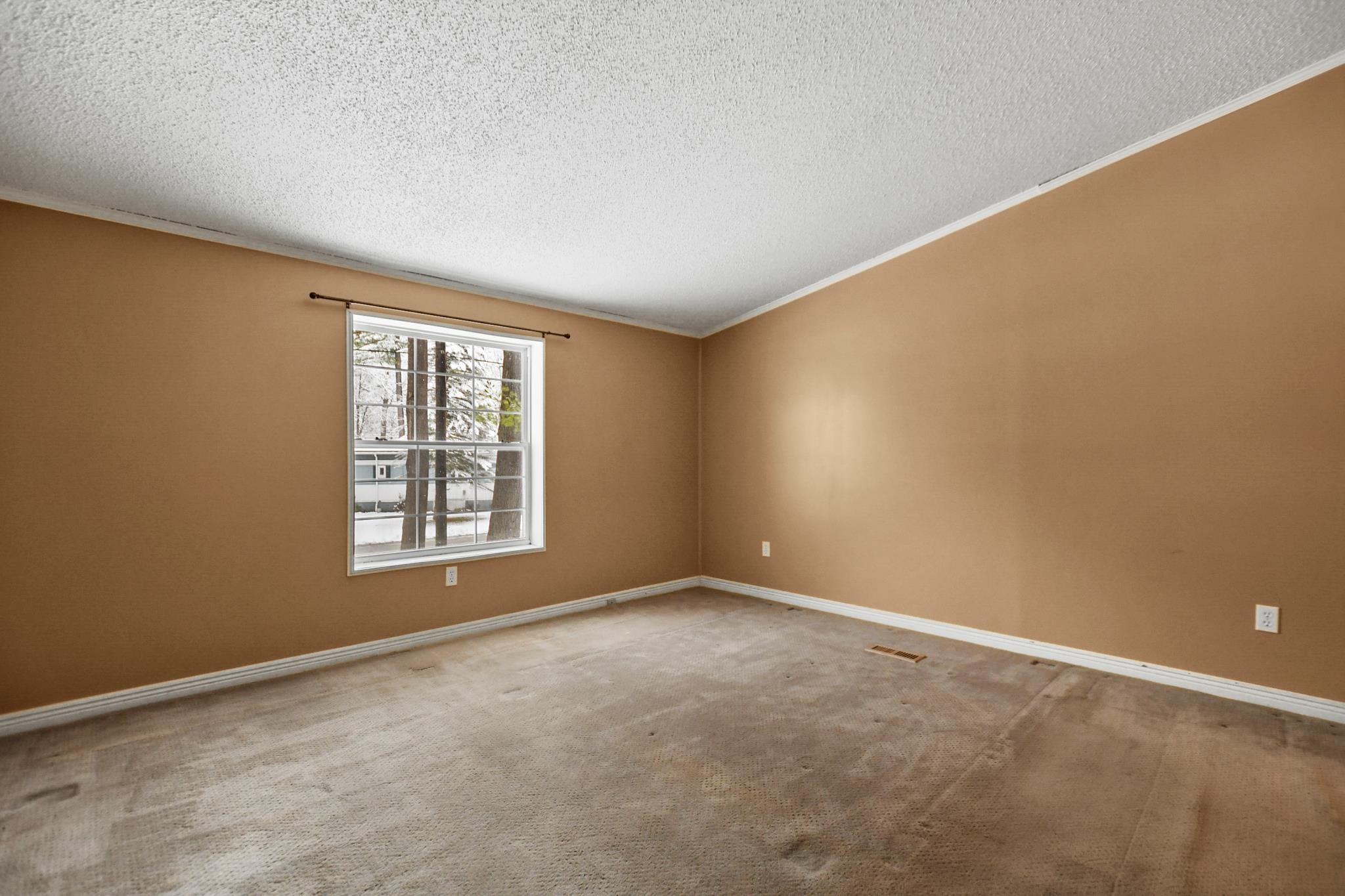 24 Roland Drive Allenstown, NH 03275 - Photo 18 of 38 Gallery Image 18