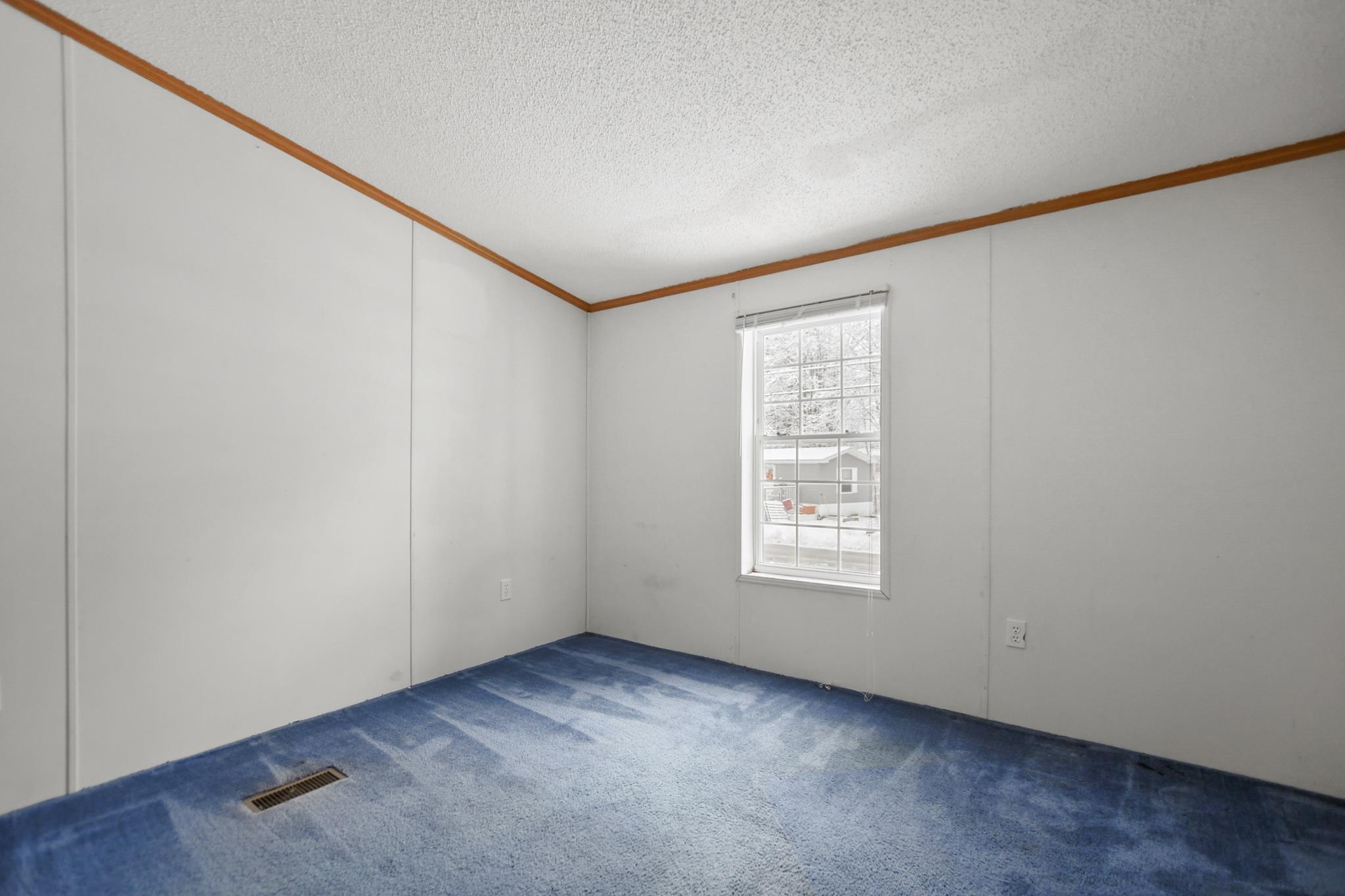 24 Roland Drive Allenstown, NH 03275 - Photo 10 of 38 Gallery Image 10